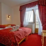 Homestay Pod Tatrami 2 - Duzy Parking, Swietna Lokalizacja Przy Wyciagu Narciarskim - Obok Restauracji